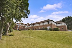 REAR GARDENS- click for photo gallery